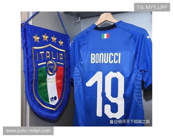 足球二号球衣传奇球星盘点 探索他们的足球故事与成就